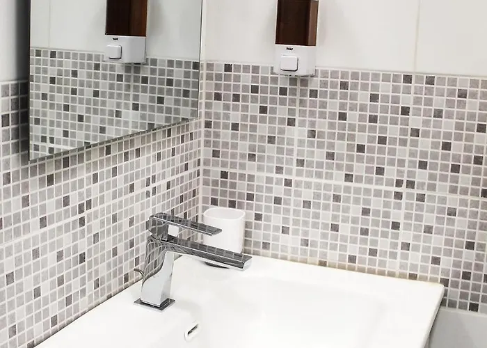 Silver Rose רומא